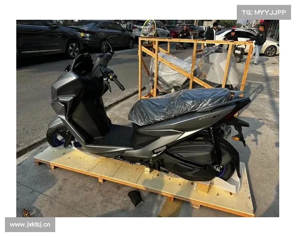 光阳要上250cc跨界踏板了？CV-R2专利申请出炉